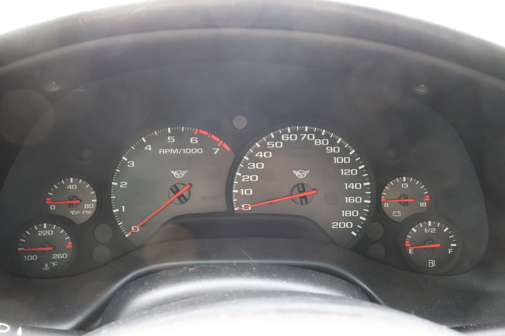 Thumbnail: 2002 Chevrolet Corvette - 15