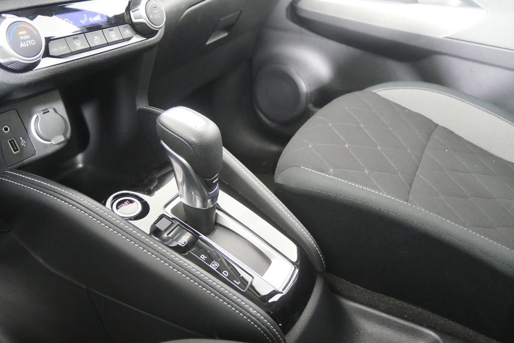 Thumbnail: 2020 Nissan Kicks - 19