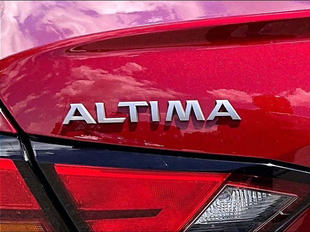 2023 Nissan Altima — photo 26