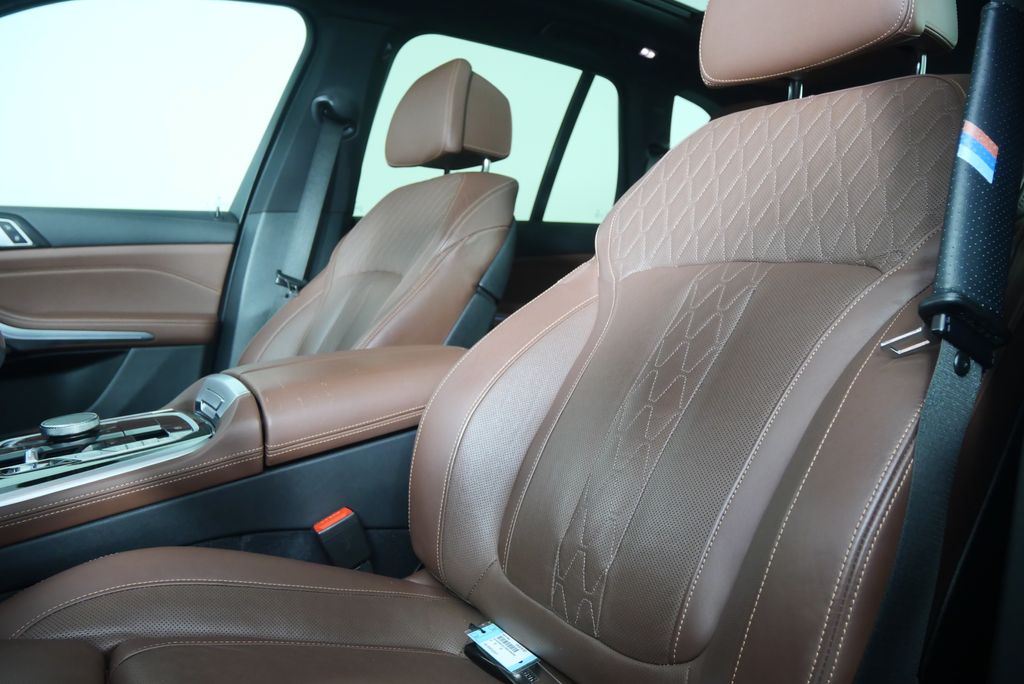 Thumbnail: 2024 BMW X5 - 11