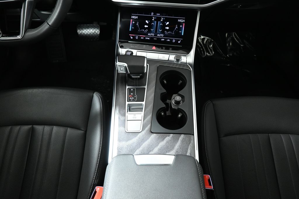 Thumbnail: 2025 Audi A6 - 25