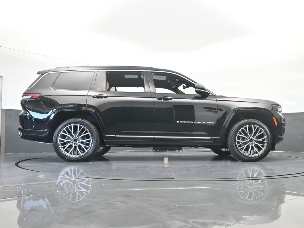 New 2025 Diamond Black Crystal Pearlcoat Jeep Summit image 61