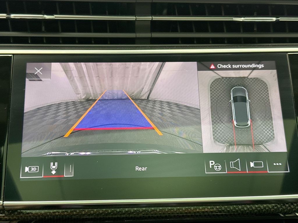 Thumbnail: 2023 Audi SQ7 - 15