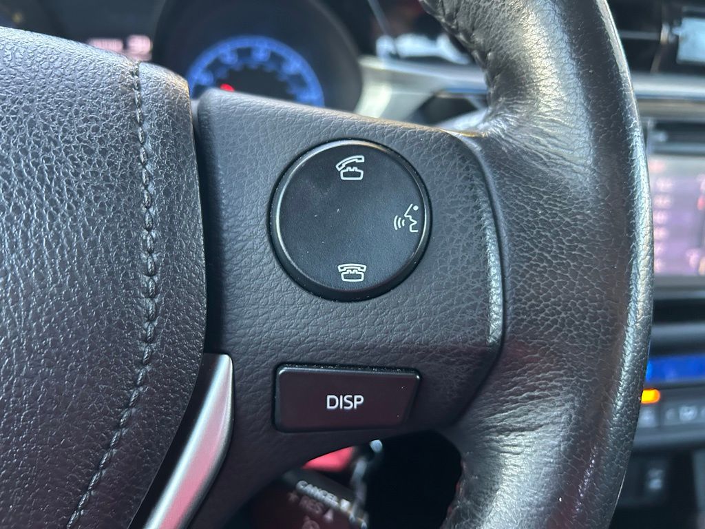 Thumbnail: 2016 Toyota Corolla - 17