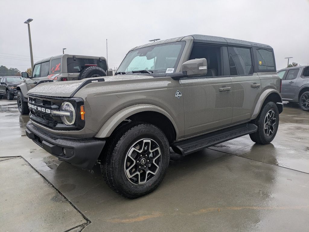 2025 Ford Bronco Outer Banks