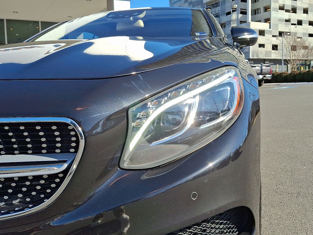 Thumbnail: 2017 Mercedes-Benz S-Class - 8