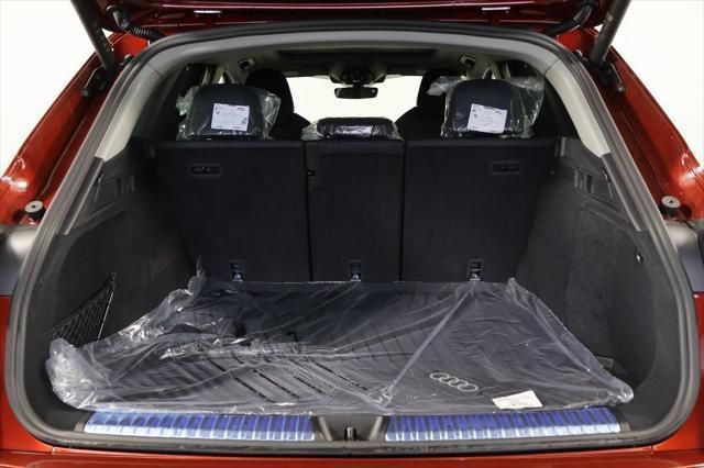 Thumbnail: 2025 Audi Q5 - 8