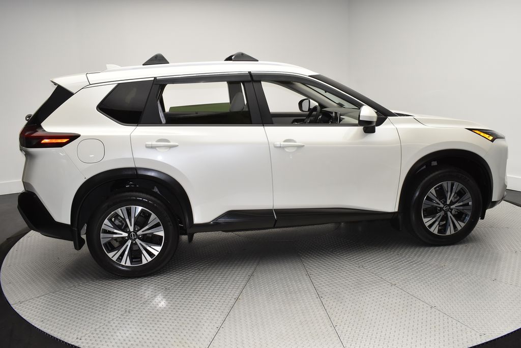 Thumbnail: 2023 Nissan Rogue - 4