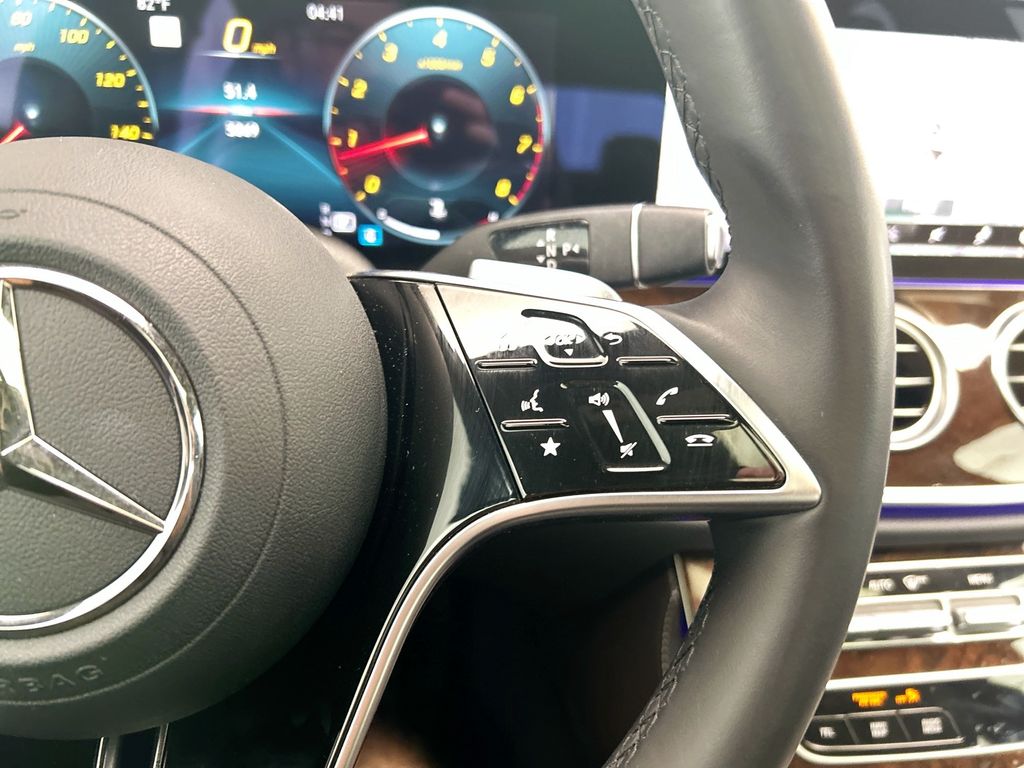 Thumbnail: 2023 Mercedes-Benz E-Class - 12