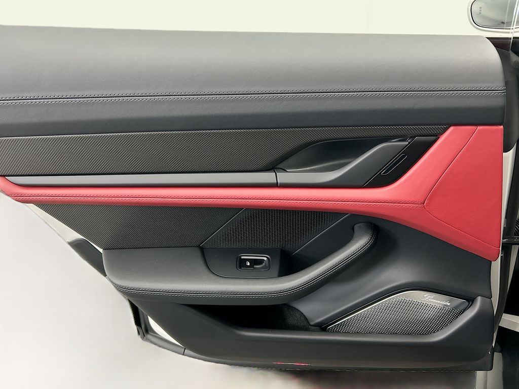 Thumbnail: 2026 Porsche Taycan - 27