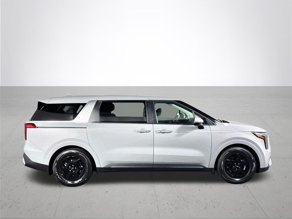 2027 Kia Carnival LX