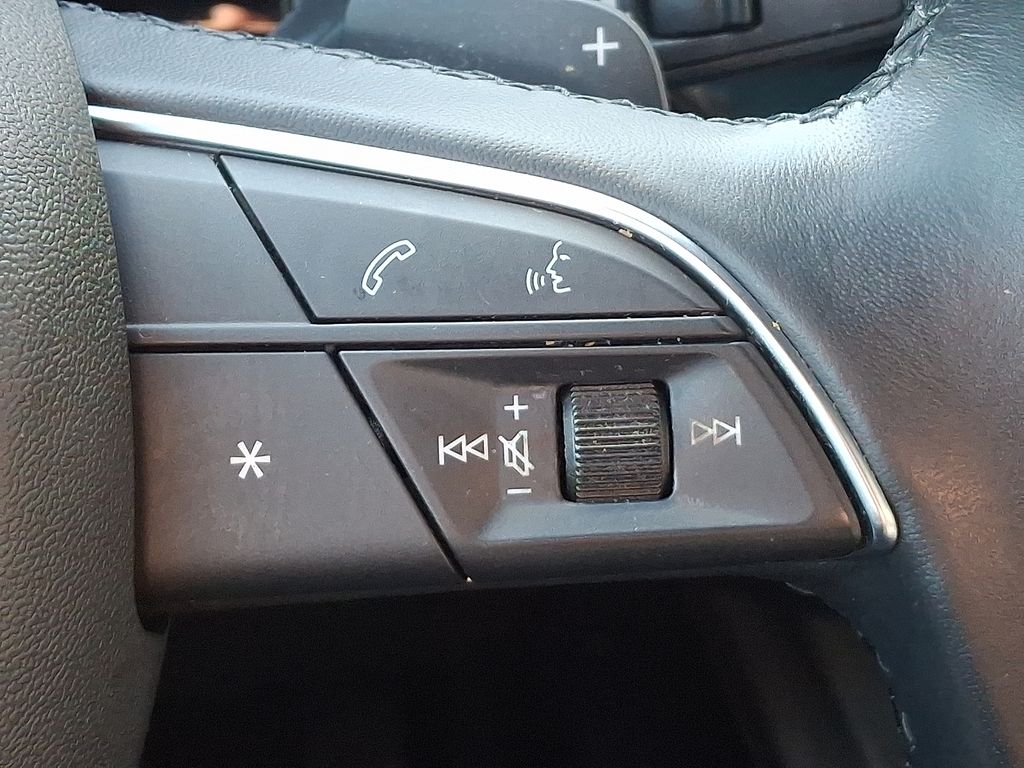 Thumbnail: 2023 Audi Q3 - 23