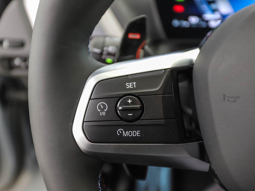 Thumbnail: 2025 BMW 2 Series - 12