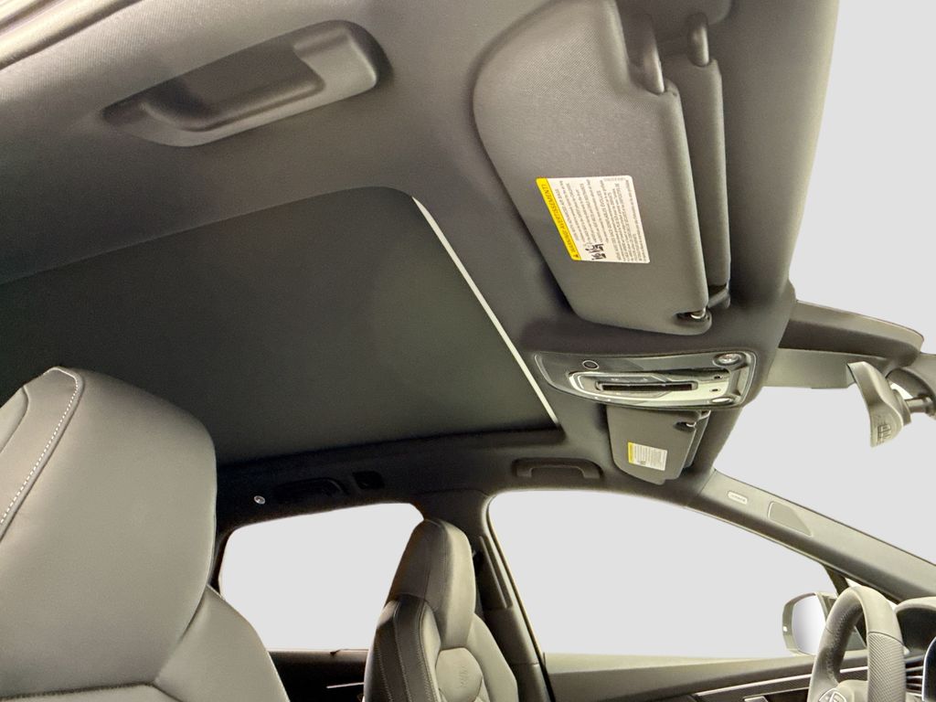 Thumbnail: 2026 Audi SQ7 - 17