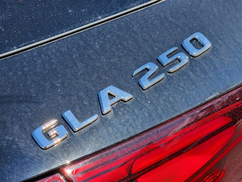 2025 Mercedes-Benz GLA GLA 250 8