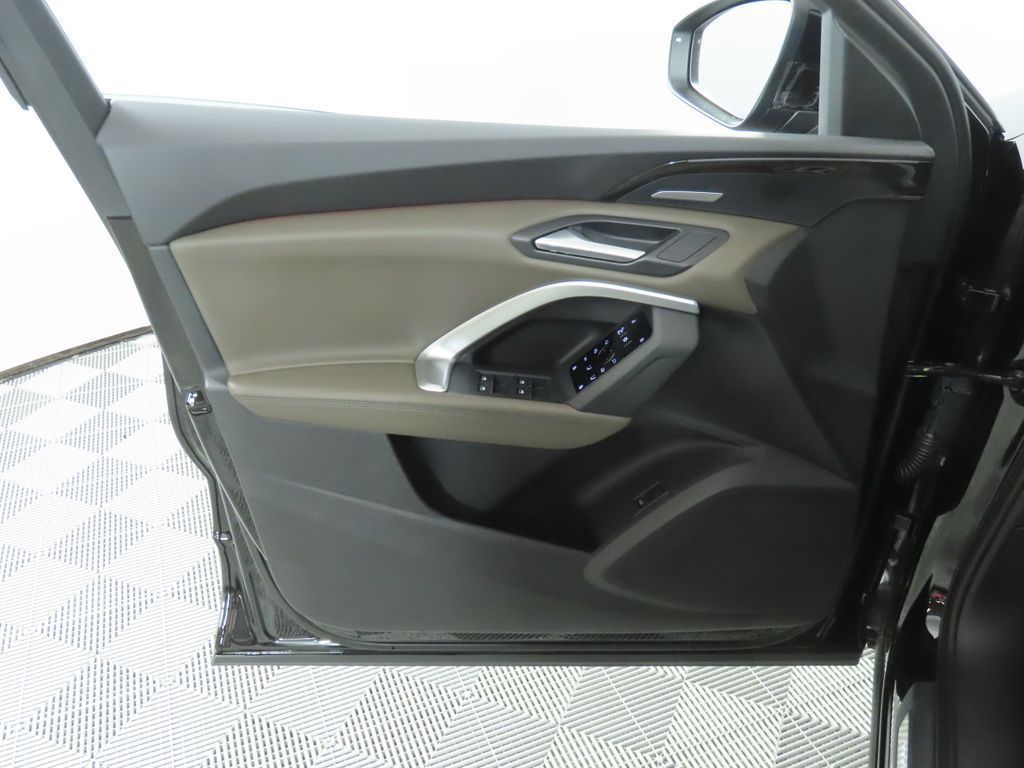 Thumbnail: 2025 Audi Q5 - 26