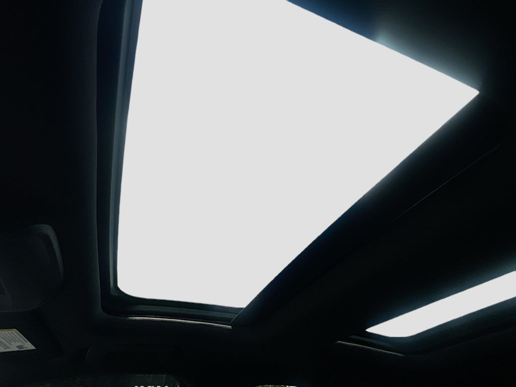 Used 2025 Silver Cadillac V-Series image 23