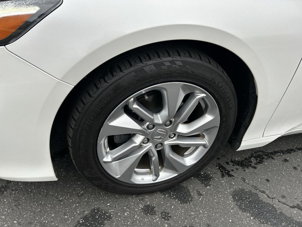 Thumbnail: 2019 Honda Accord - 10