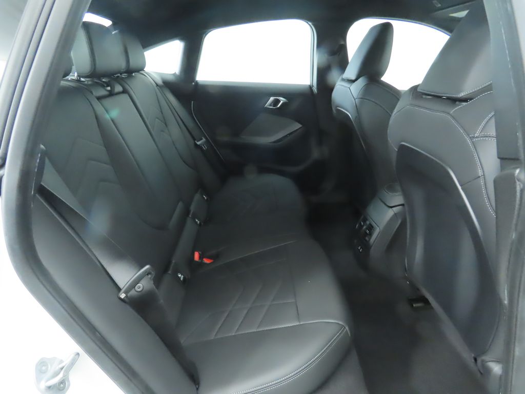 Thumbnail: 2026 BMW 2 Series - 23