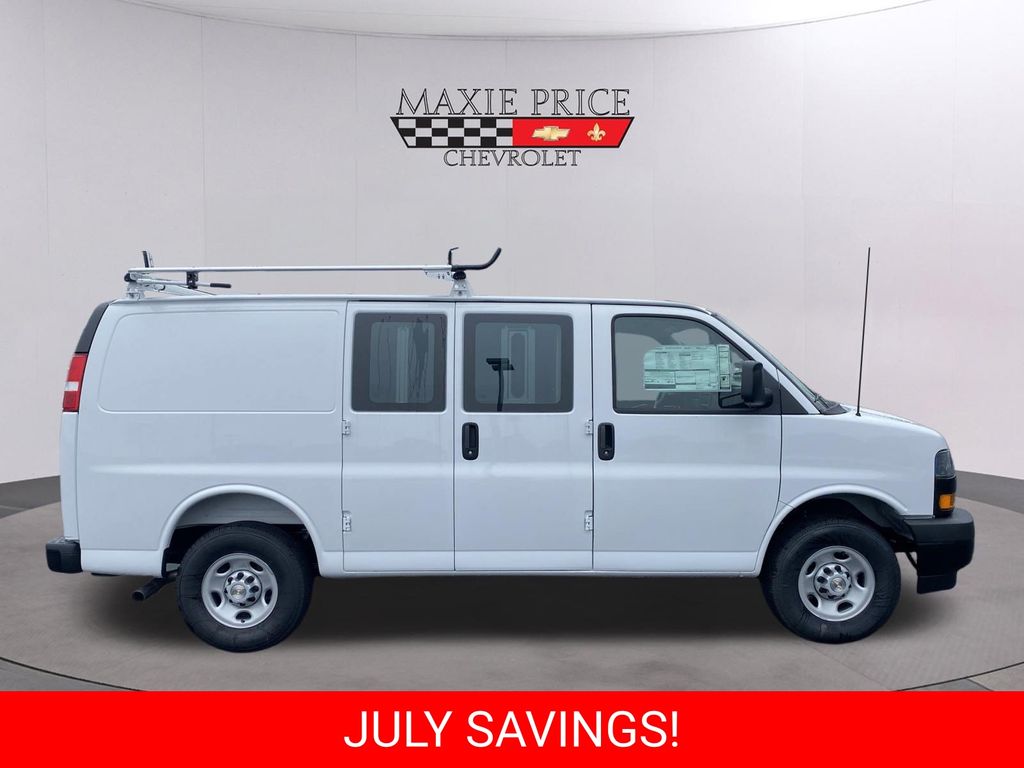New 2026 Chevrolet Express 2500 Van