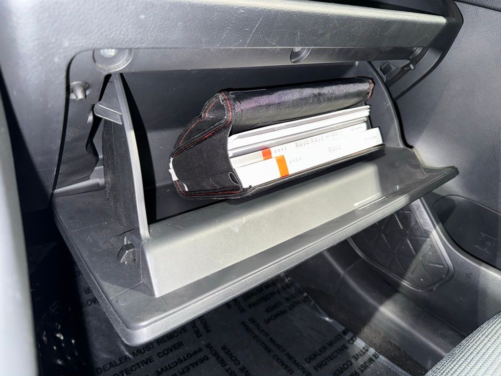 Thumbnail: 2023 Toyota RAV4 - 29