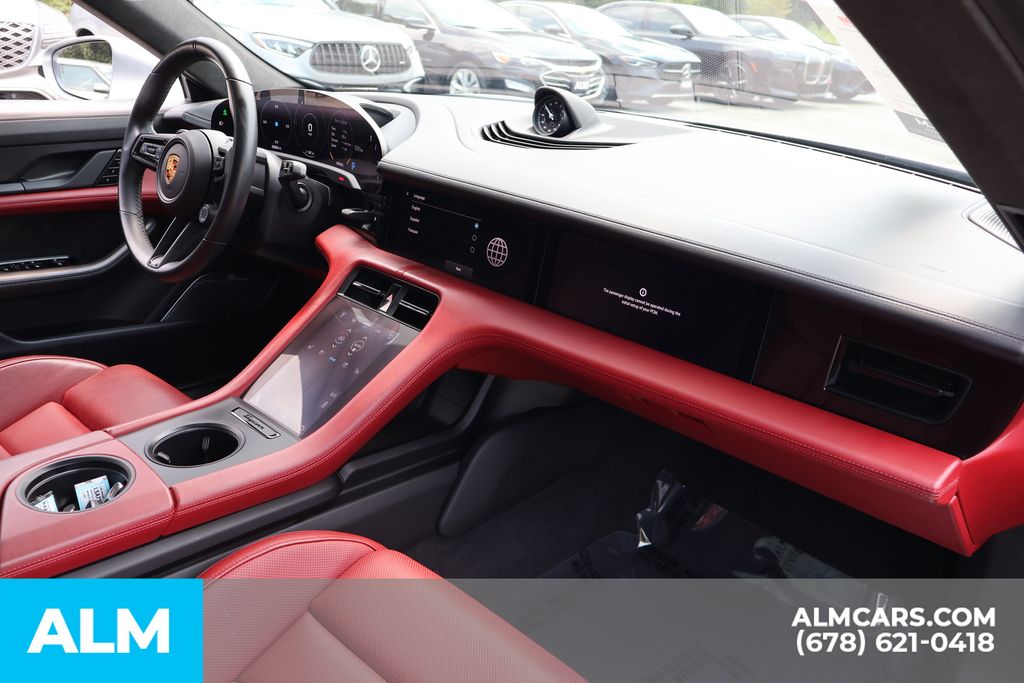 Used 2020 Silver Porsche Turbo image 27