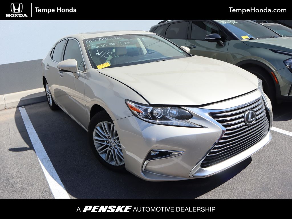Thumbnail: 2016 Lexus ES - 1