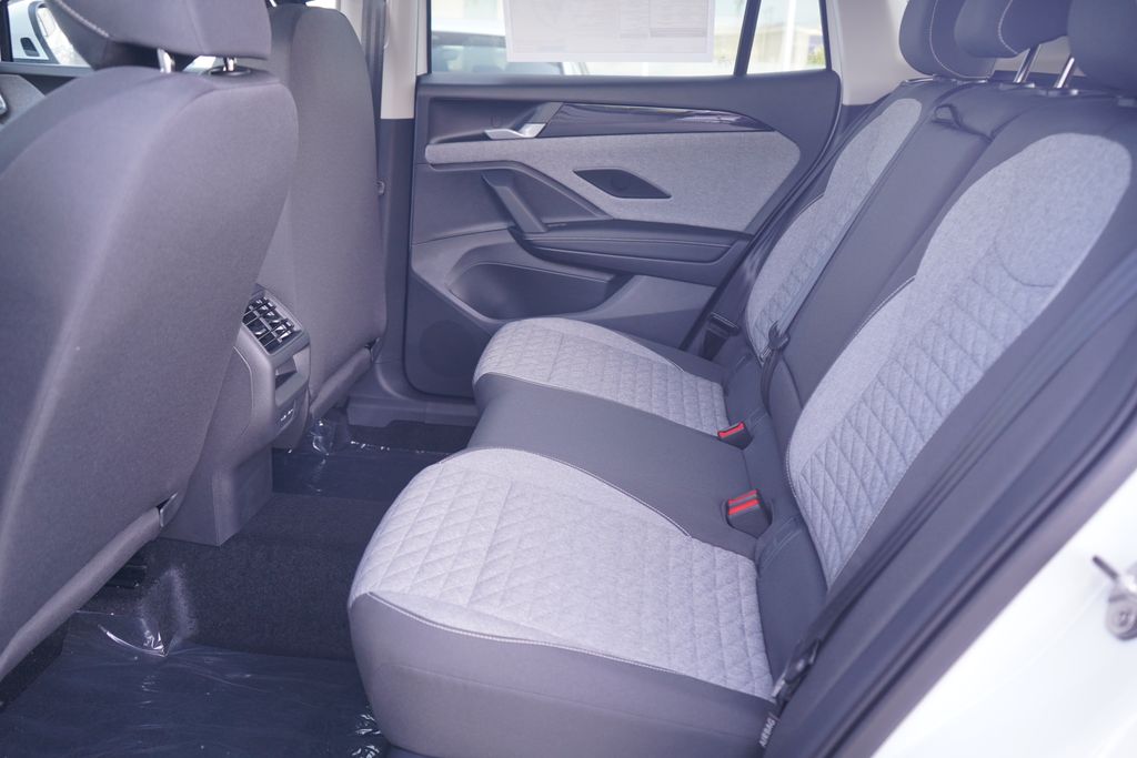 Thumbnail: 2025 Volkswagen Tiguan - 7