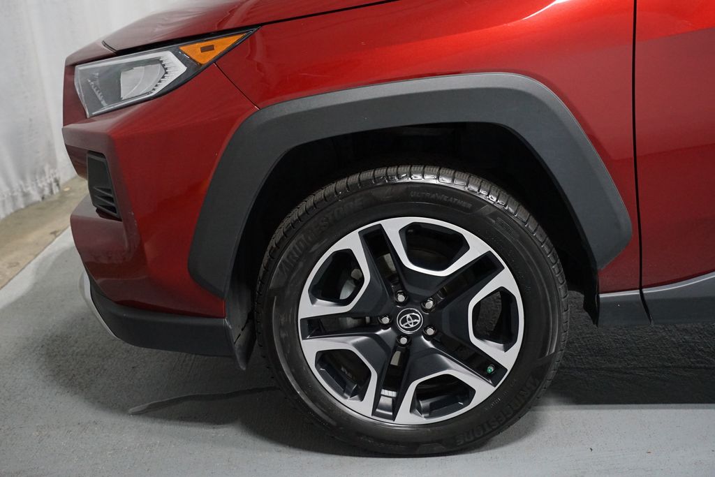 Thumbnail: 2019 Toyota RAV4 - 5