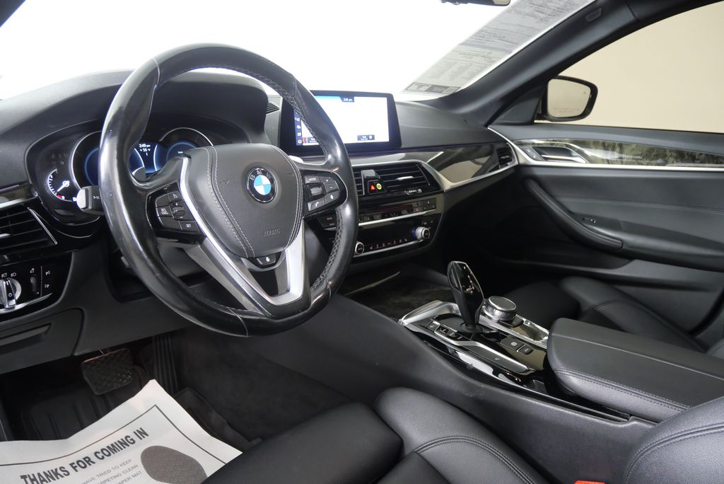 2019 BMW 5 Series 530i xDrive 13