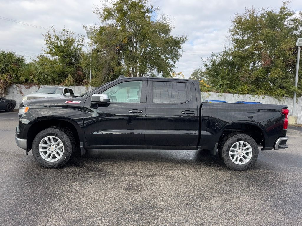 2025 Chevrolet Silverado 1500 LT 5