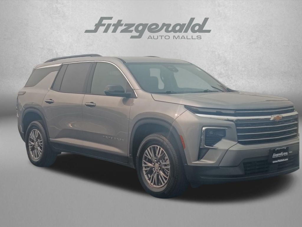 Sterling Gray Metallic 2026 Chevrolet Traverse SUV / Crossover Four-Wheel Drive 8-Speed Automatic