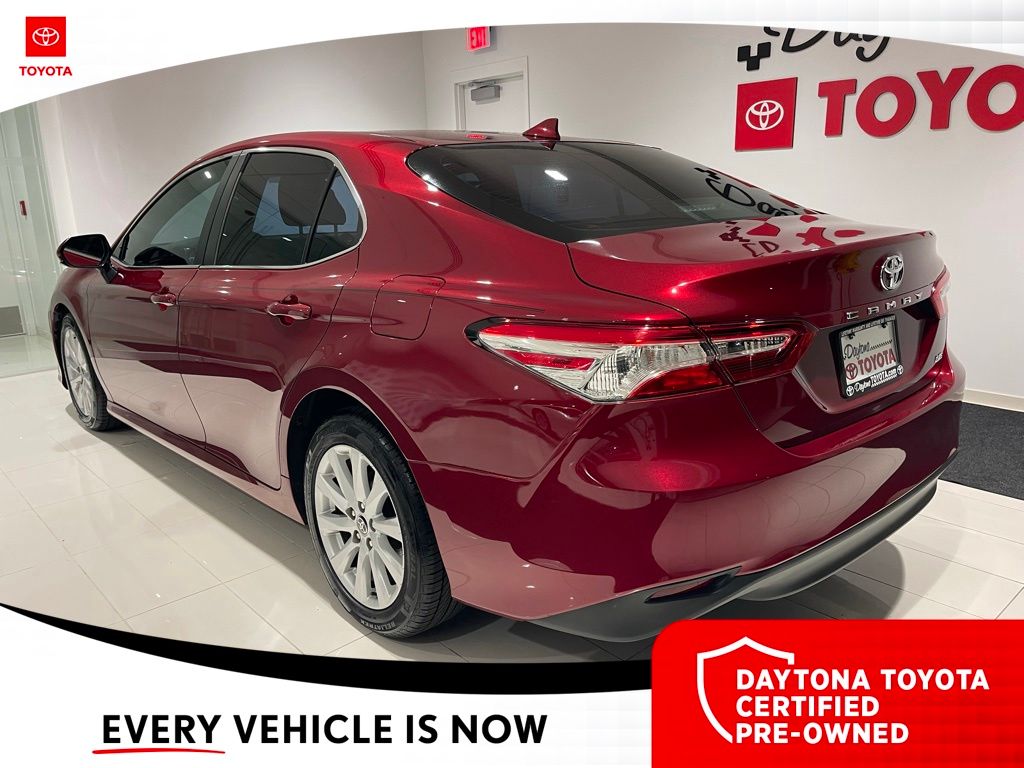 2020 Toyota Camry LE - Photo 18