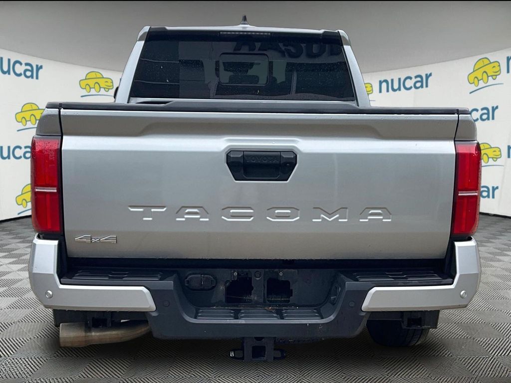 2024 Toyota Tacoma — photo 3