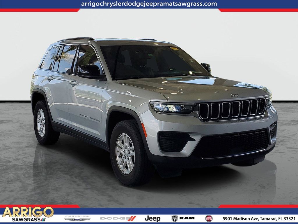 2024 Jeep Grand Cherokee Laredo