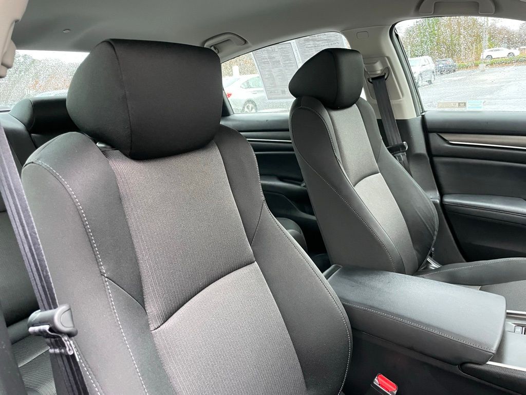 Thumbnail: 2022 Honda Accord - 31