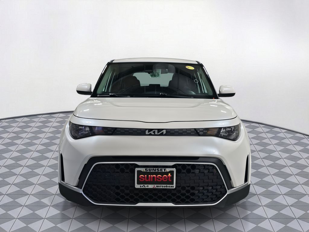 Used 2023 White Kia LX image 2