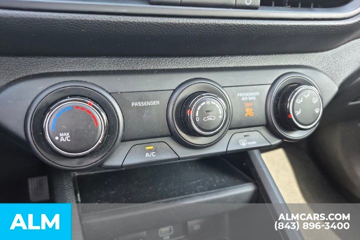 2024 Kia Forte LX photo 27