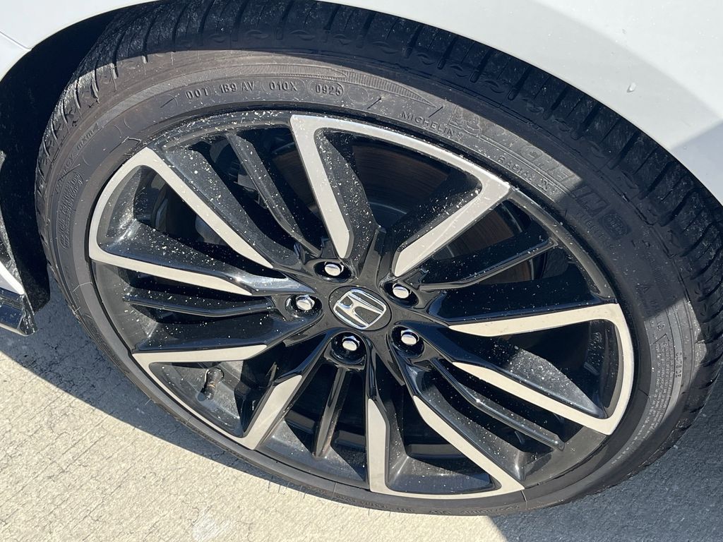 new 2025 Honda Accord Hybrid car, priced at $39,312