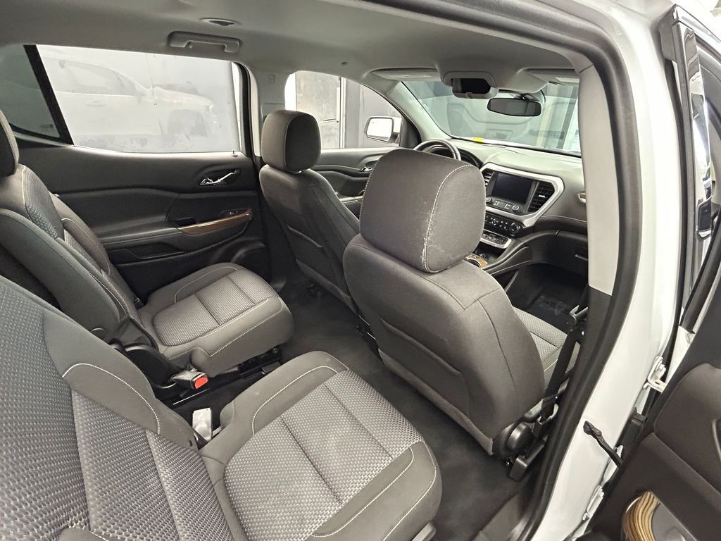 Used 2022 Summit White GMC SLE image 45