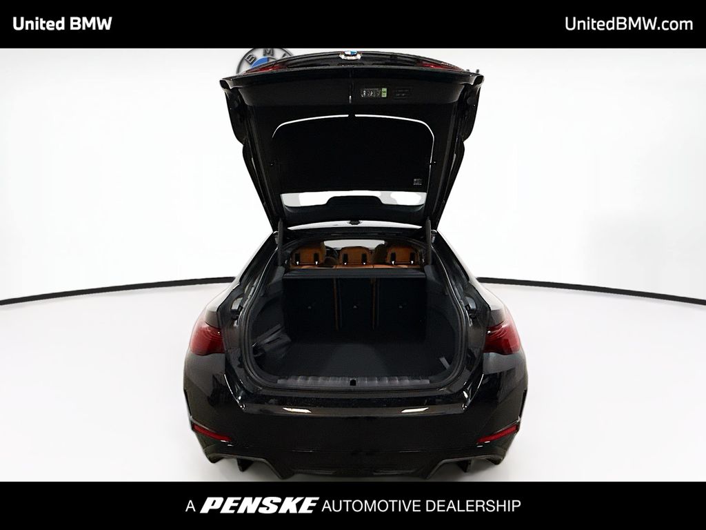 Thumbnail: 2026 BMW i4 - 14