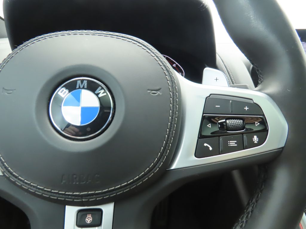 Thumbnail: 2022 BMW 8 Series - 12