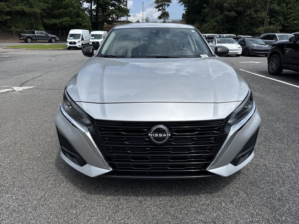 Used 2024 Nissan Altima Sedan