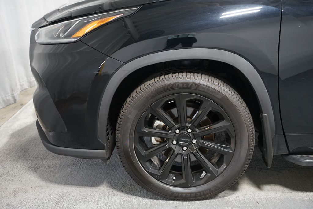 Thumbnail: 2022 Toyota Highlander - 5