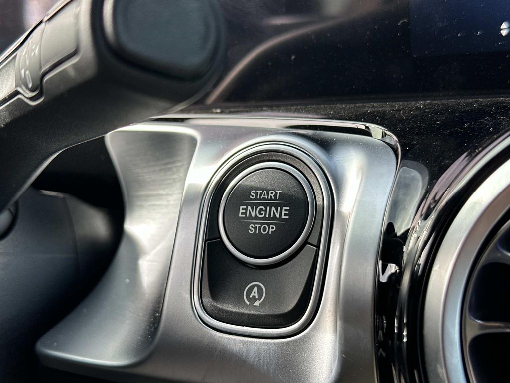 Thumbnail: 2026 Mercedes-Benz E-Class - 12