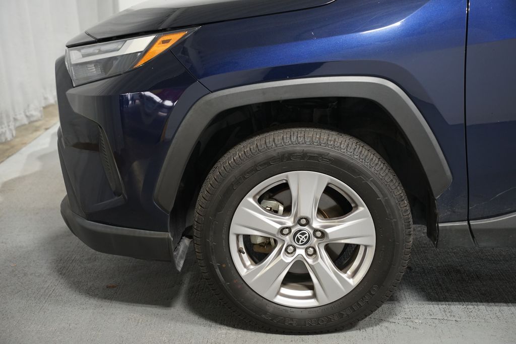 Thumbnail: 2022 Toyota RAV4 - 5