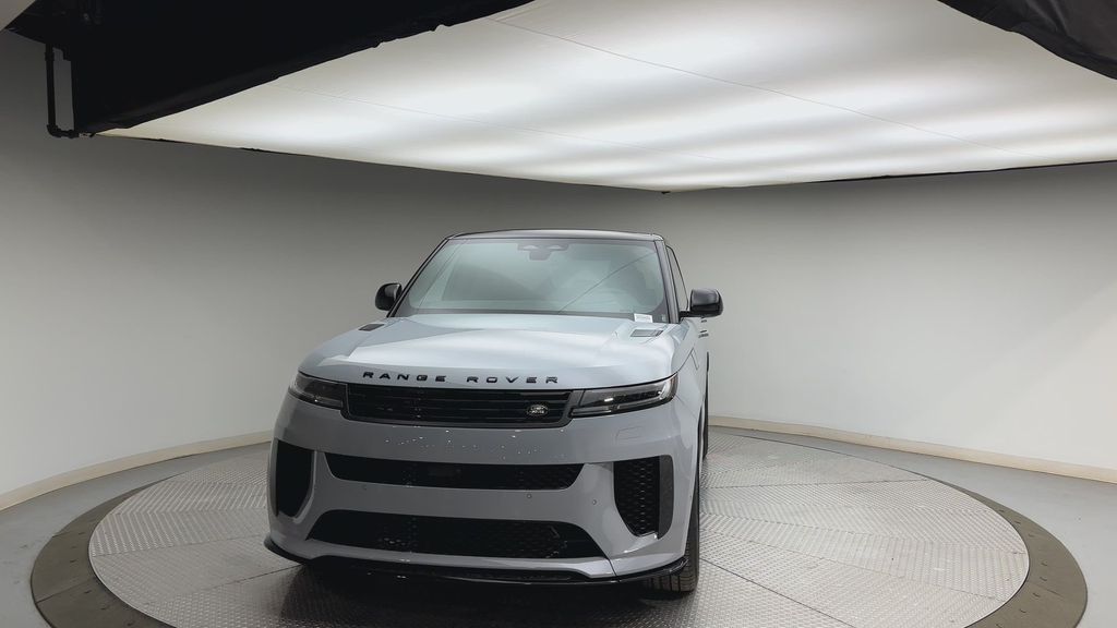 Thumbnail: 2026 Land Rover Range Rover Sport - 7