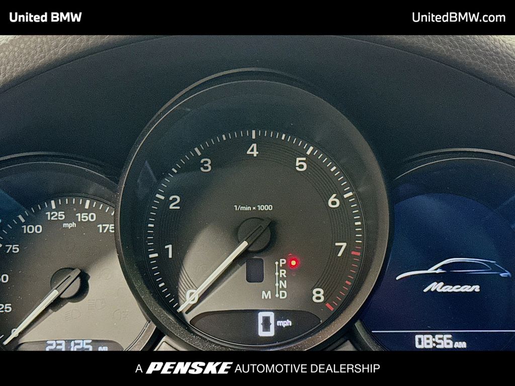 Thumbnail: 2023 Porsche Macan - 7