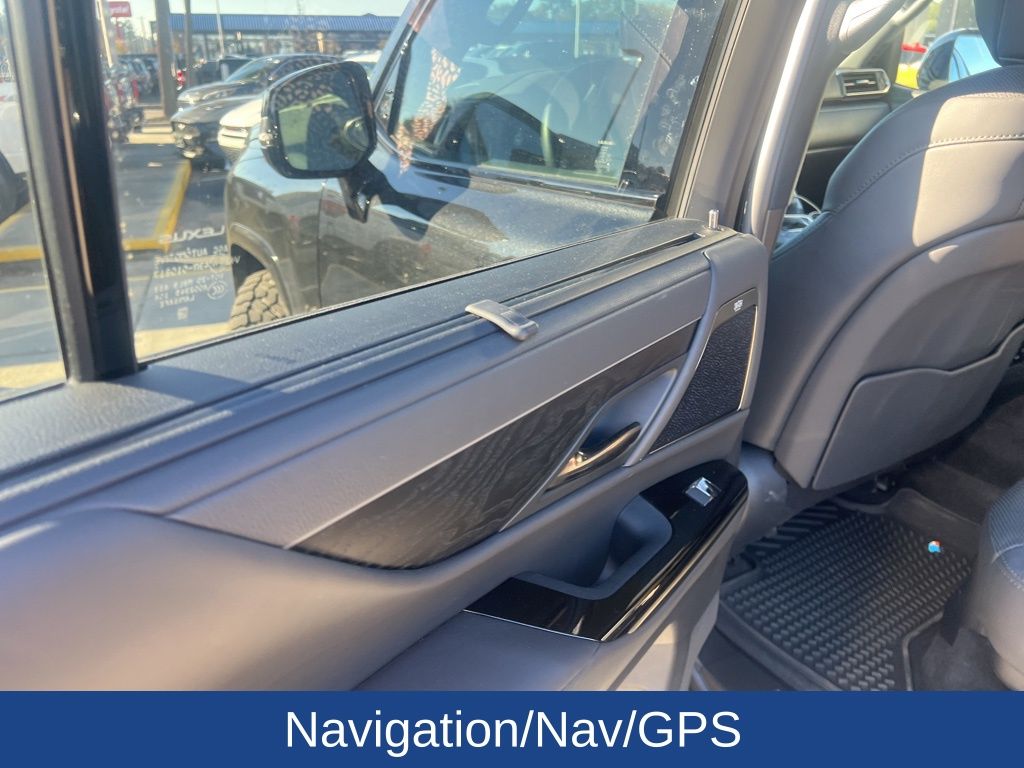 2025 Lexus LX 700h Overtrail