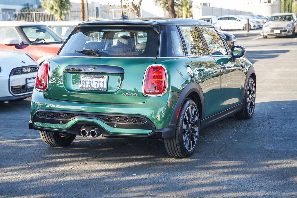 2023 MINI Cooper S Signature 8